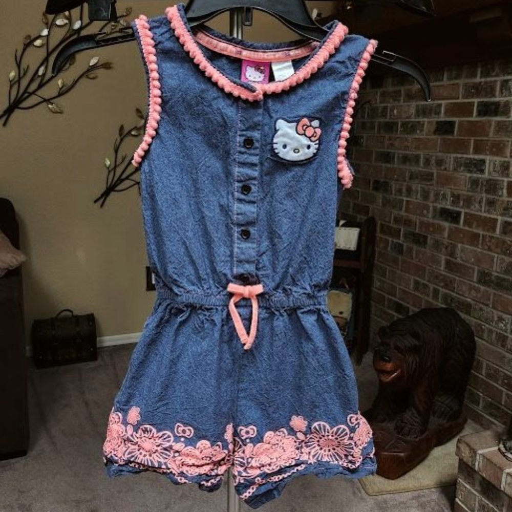 Hello Kitty girls short romper sz medium 7 / 8